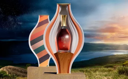 Botella de Glenmorangie 50 años con pieza de porcelana artística