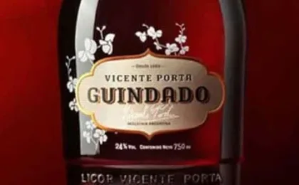 Guindado Porta, el licor argentino de Porta Hermanos