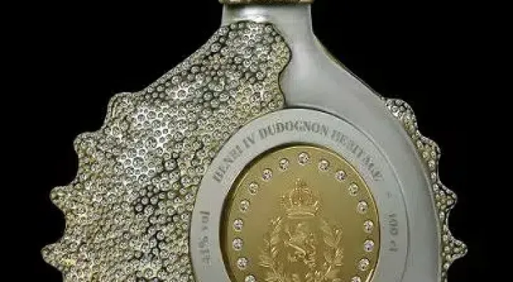 Bouteille Henri IV Cognac Grande Champagne au design luxueux