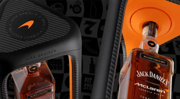Jack Daniel’s Halo MK1 avec McLaren F1 Bouteille Jack Daniel’s Halo MK1 dans un coffret inspiré d’une monoplace de Formule 1