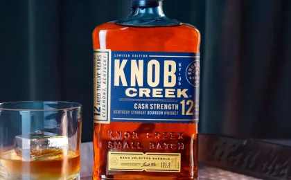 Bottiglia di bourbon del Kentucky Knob Creek 12 Year Old Cask Strength