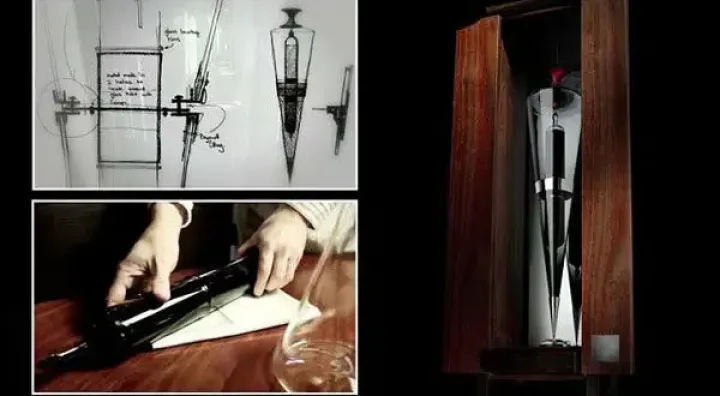 Ampolla de Penfolds Block 42 Kalimna Cabernet Sauvignon 2004 en soporte de lujo
