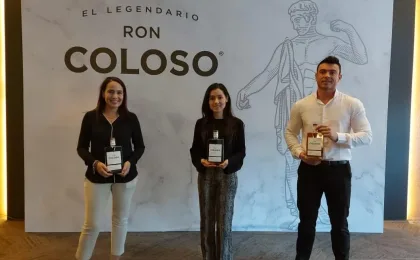 Flasche Ron Coloso von Licores de Guatemala im neuen Design