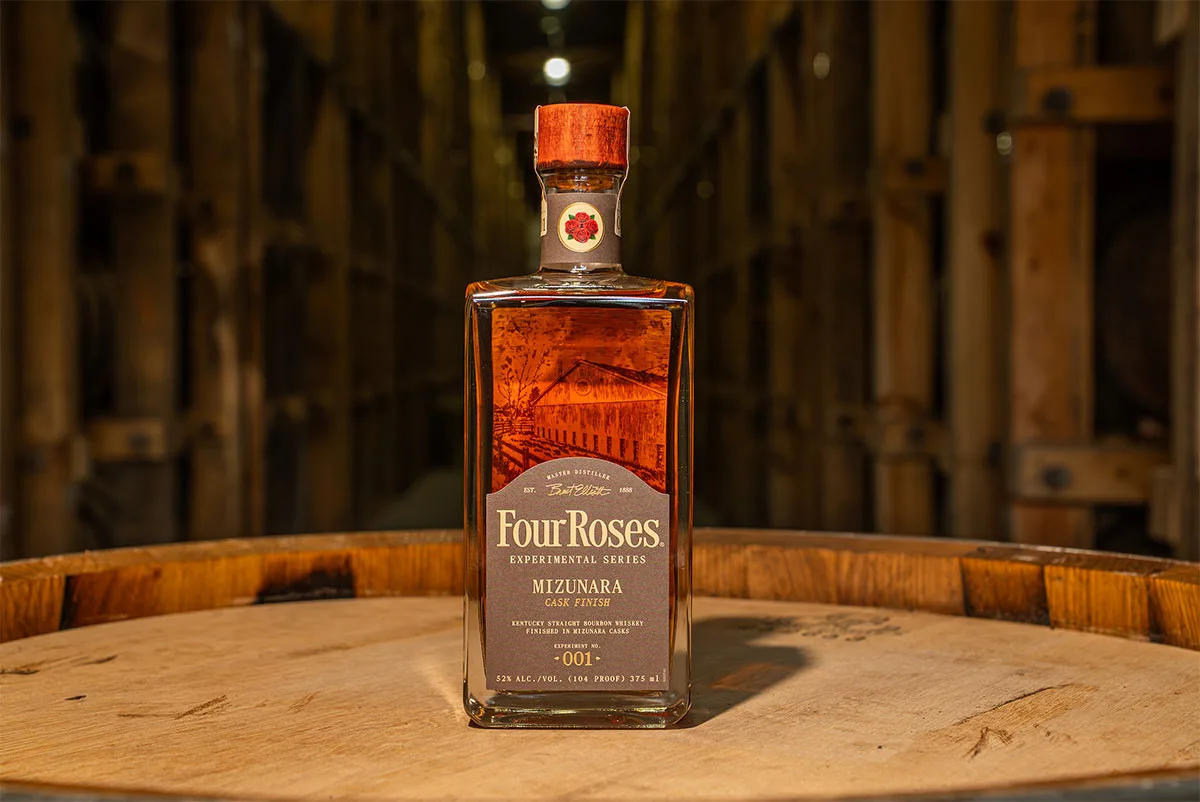 古酒    FOUR ROSES Four Roses Bourbon Finished in Mizunara Oak Casks.