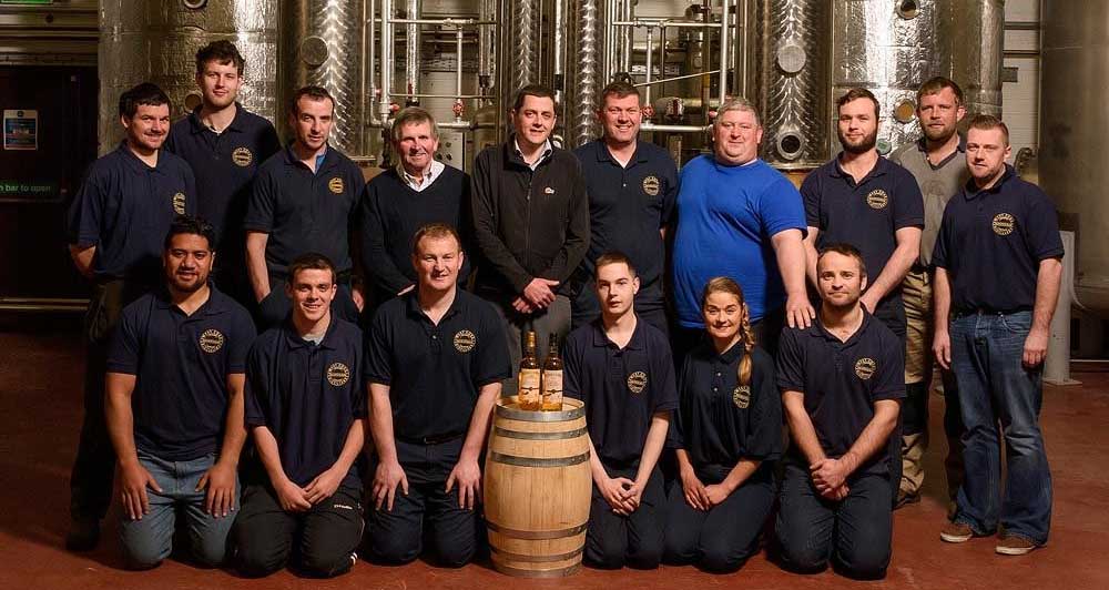 West Cork Distillers equipo en la destilería