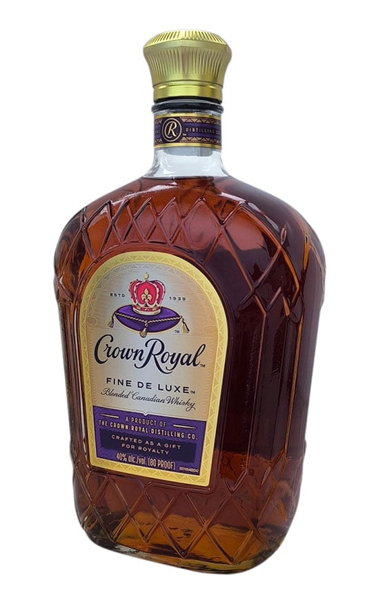 Clientes que compraron Loch Lomond Original Single Malt, también han comprado Crown Royal 1 Litro Sin Estuche (Canadá)
