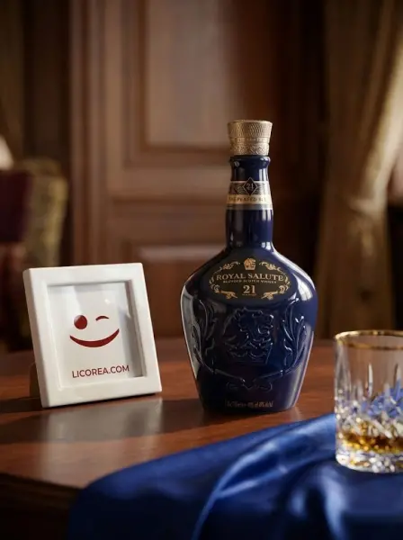 Chivas Royal Salute 21 Year Reserve (Ceramic) | Licorea