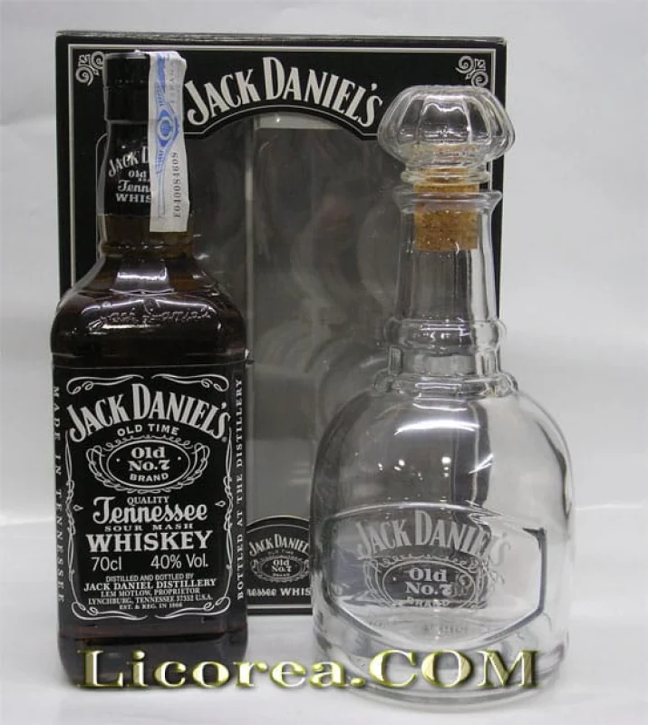 Jack Daniel's + Round Decanter - Main product photo