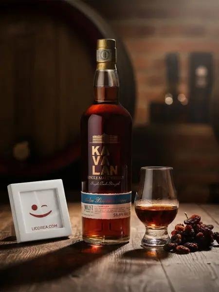 Buy Kavalan Solist Pedro Ximenez Sherry Cask online | Licorea