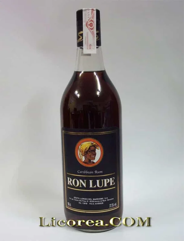 Ron Lupe Añejo 1 Litro (Caribe) - Fotografía principal del producto