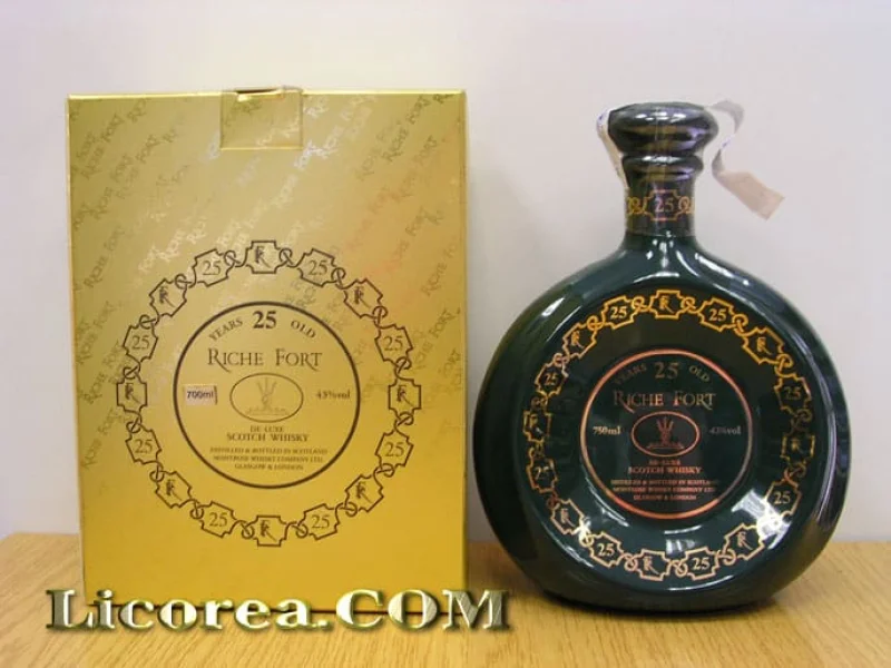 Riche Fort Riserva 25 Anni Ceramica - Foto principale del prodotto