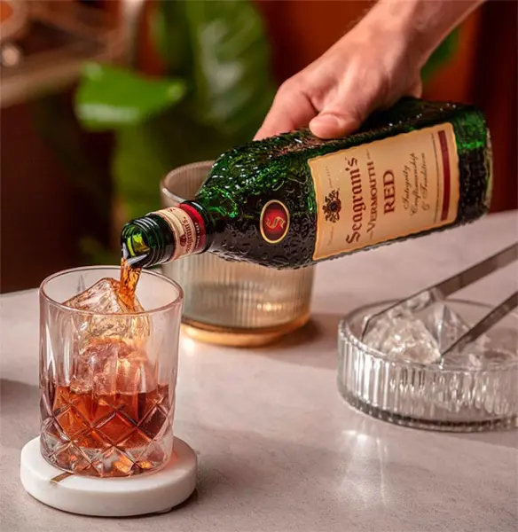 Seagram's Vermouth Red - Image 2 of the product