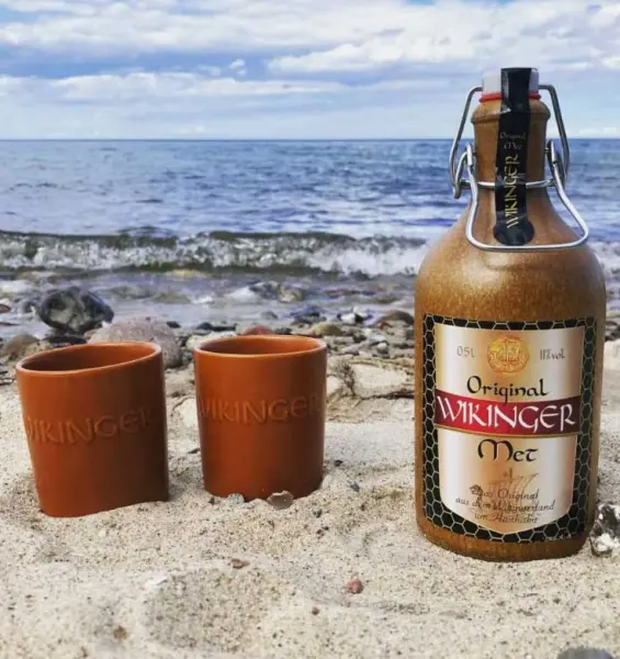 Wikinger Met Original 50 CL + 2 Gläser - Bild 3 des Produkts
